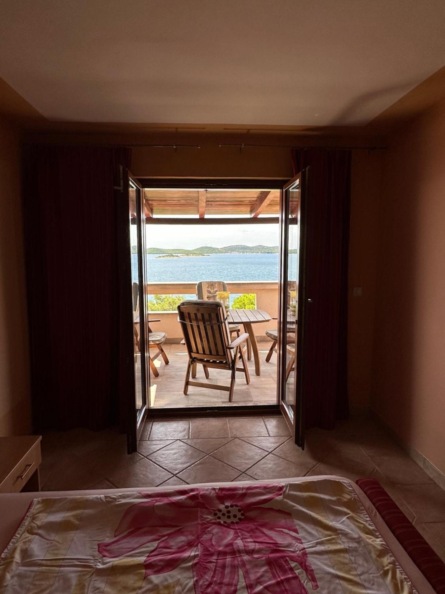 Apartment Mona 1, Fantastischer Meerblick Drage Εξωτερικό φωτογραφία