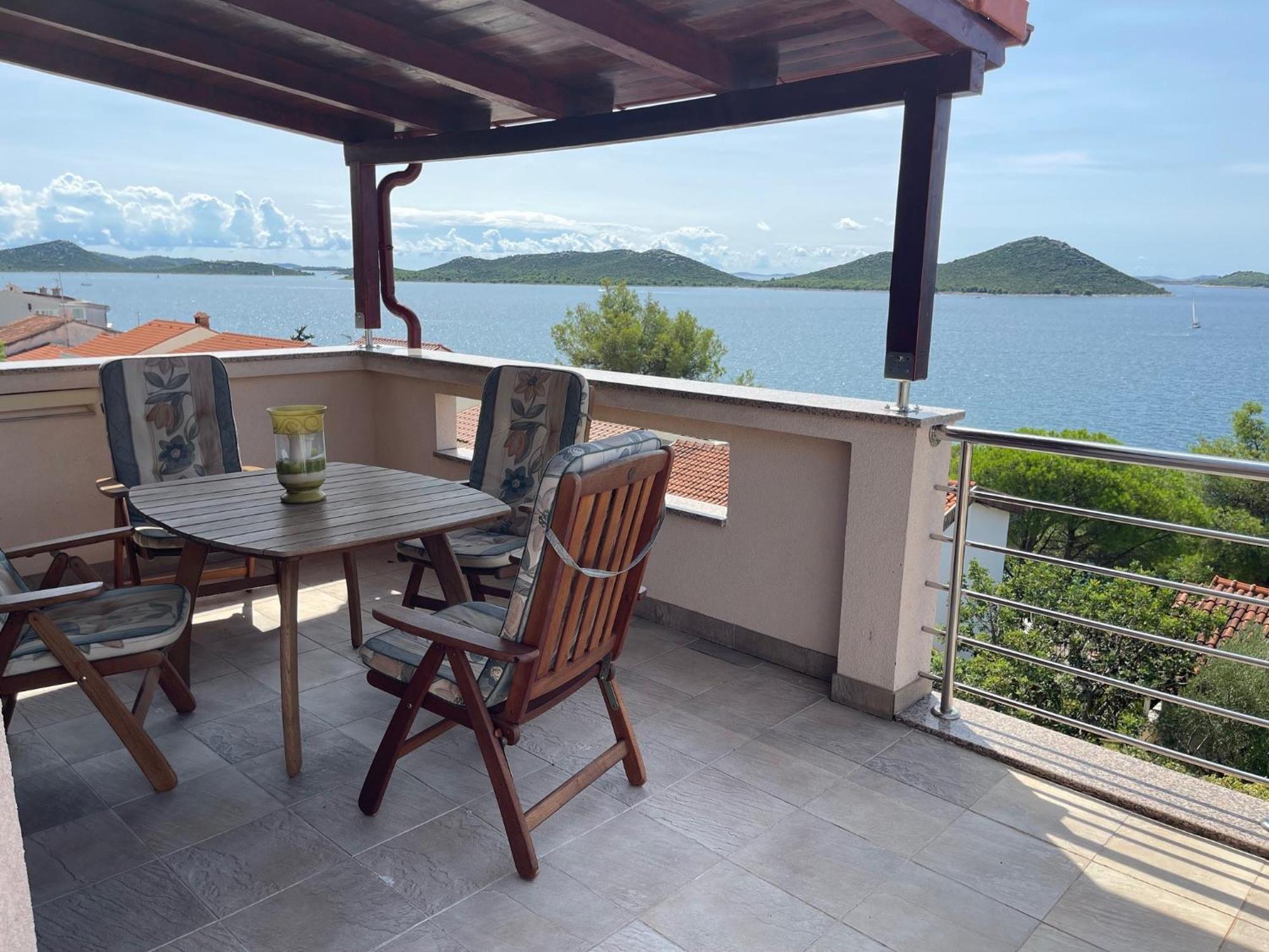 Apartment Mona 1, Fantastischer Meerblick Drage Εξωτερικό φωτογραφία